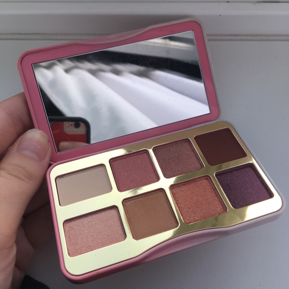 Too Faced mini peach palette
